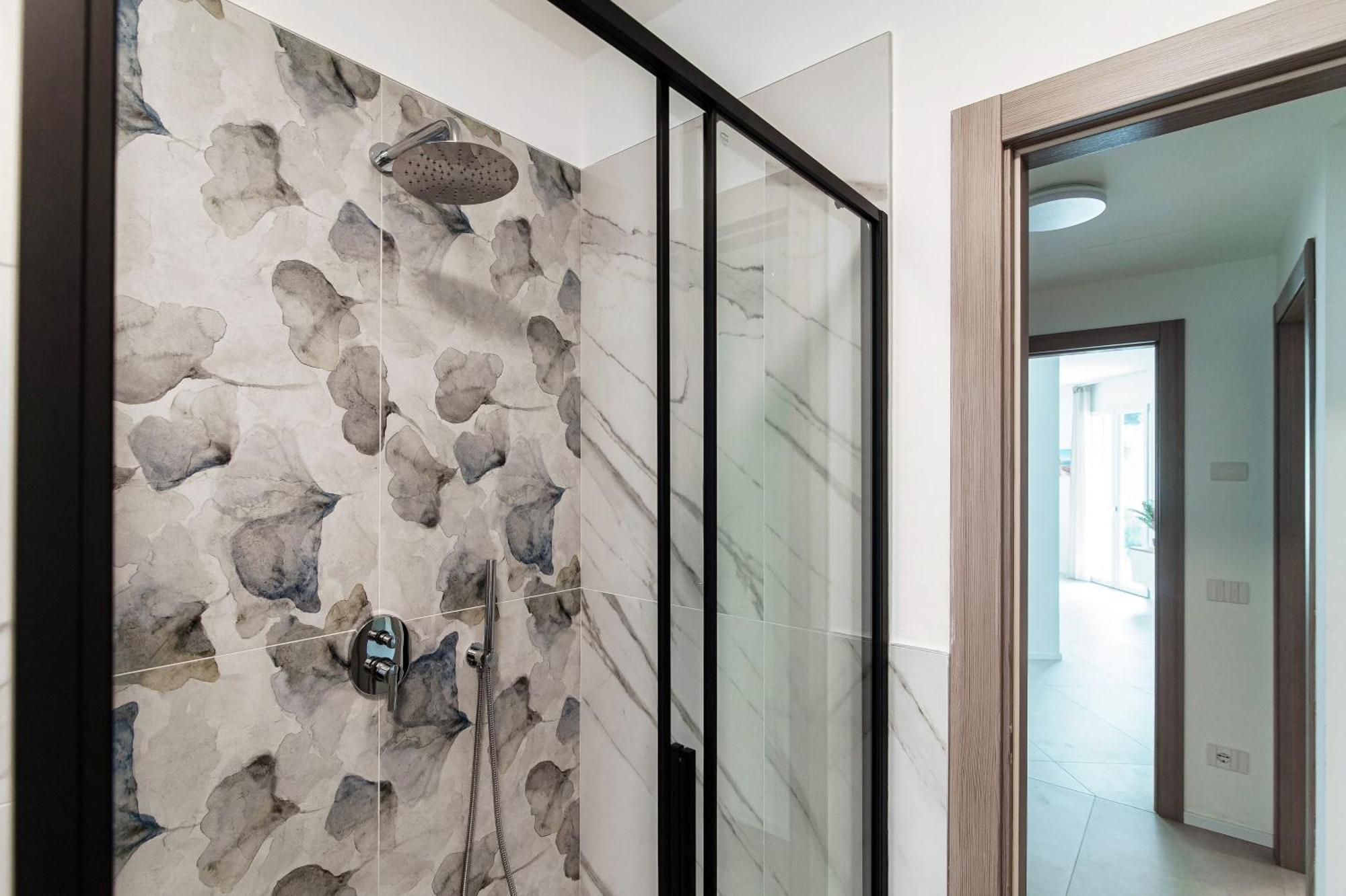 Lario Suite Apartments By Quokka 360 - With Parking Next To Como City Exterior foto